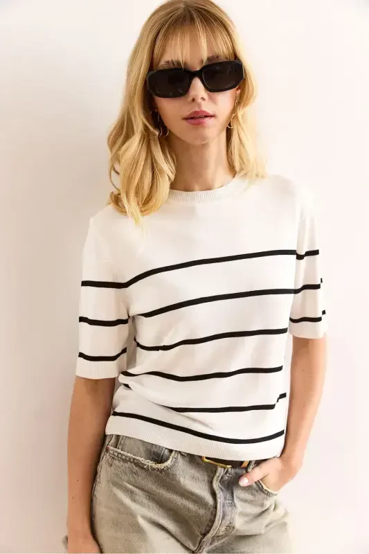 Woman White Black Striped Viscose Knitwear Blu - 1