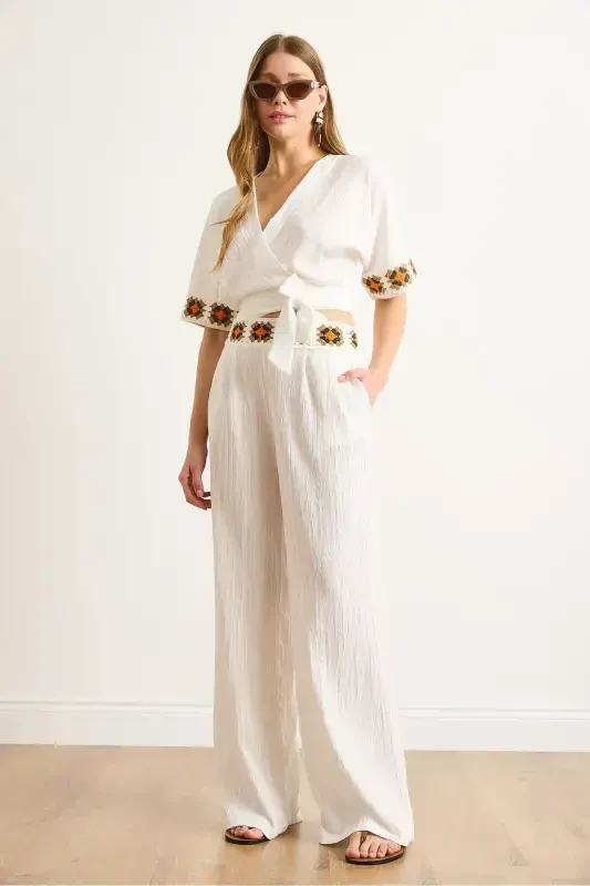 Woman White Embroidered Strapped Set TKM-1900038 - 2