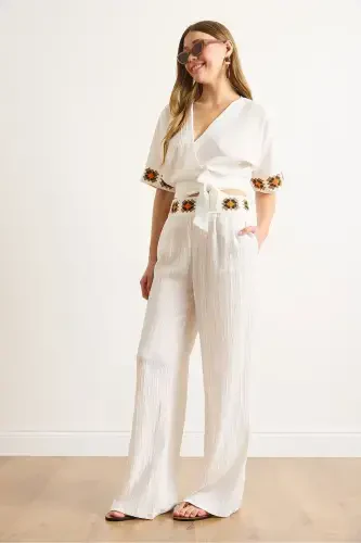 Woman White Embroidered Strapped Set TKM-1900038 - 3