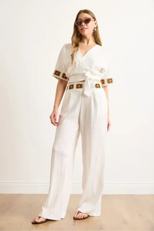 Woman White Embroidered Strapped Set TKM-1900038 - 4