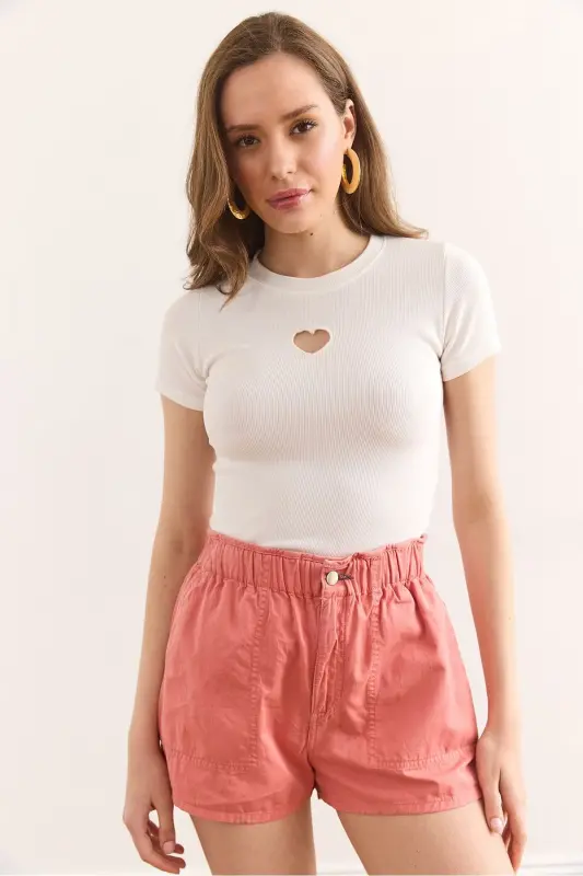 Woman White Heart Neckline Thin Ribbed Crop Blouse - 9