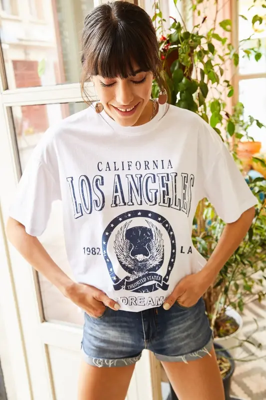 Woman White L.A. Printed Oversize T-Shirt TSH-19000503 - 2