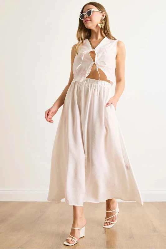Woman White Modal Top Embroidered Vest Bottom Pockets Flared - OLALOOK