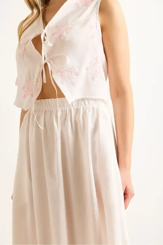 Woman White Modal Top Embroidered Vest Bottom Pockets Flared - 6