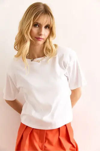 Woman White Padded Interlock Lycra Cotton T-shirt - 4