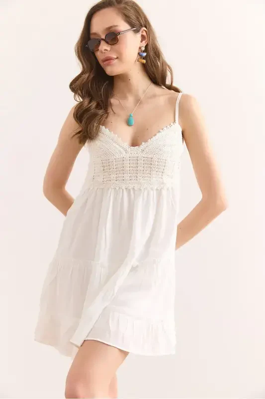 Woman White Strap Adjustable Lined Mini Dress - 3