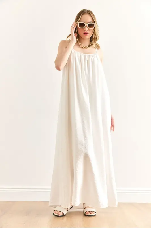 Woman White Strap Adjustable Lined Oversize Dress - 3