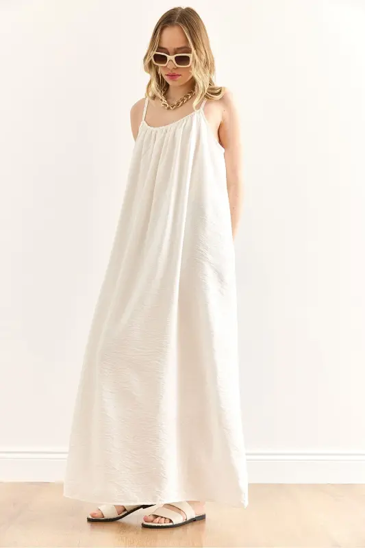 Woman White Strap Adjustable Lined Oversize Dress - 4
