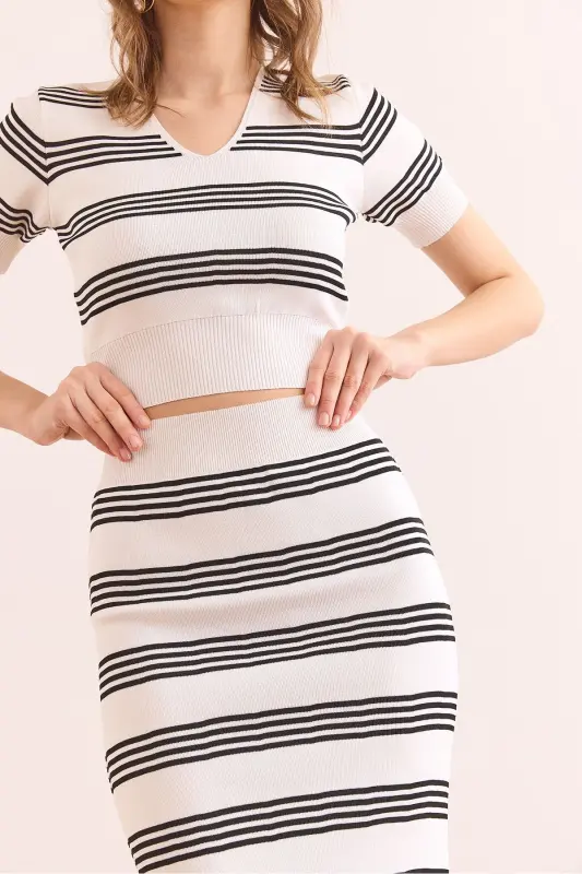 Woman White Top Bottom Striped Knitwear Set TKM-190003 - 8