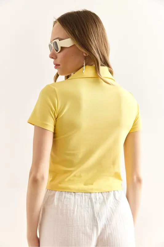 Woman Yellow Polo Neck Teddy Bear Embroidered Crop T-Shirt TS - 6