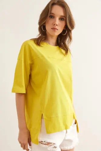 Woman Yellow Stitch Detail Cut Out Front Cotton T-Shirt TS - 4