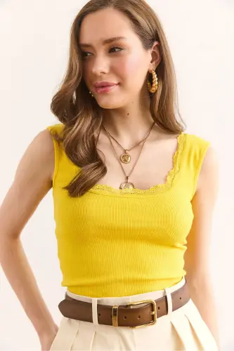 Woman Yellow U Neck Lace Detailed Stretch Cotton Blouse - 8