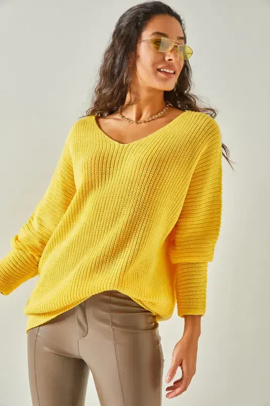 Woman Yellow V Neck Cable Knit Oversize Knit Tunic TNK-19000081-Yellow - OLALOOK