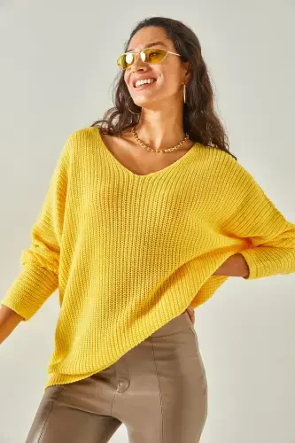 Woman Yellow V Neck Cable Knit Oversize Knit Tunic TNK-19000081-Yellow - 4