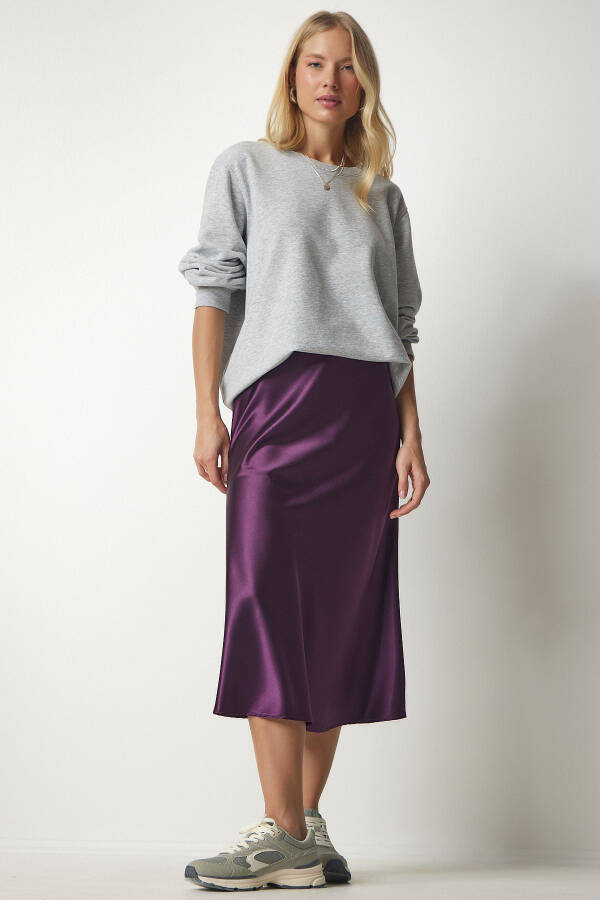 Woman's Purple Satin Surface Skirt DD01144 - 4