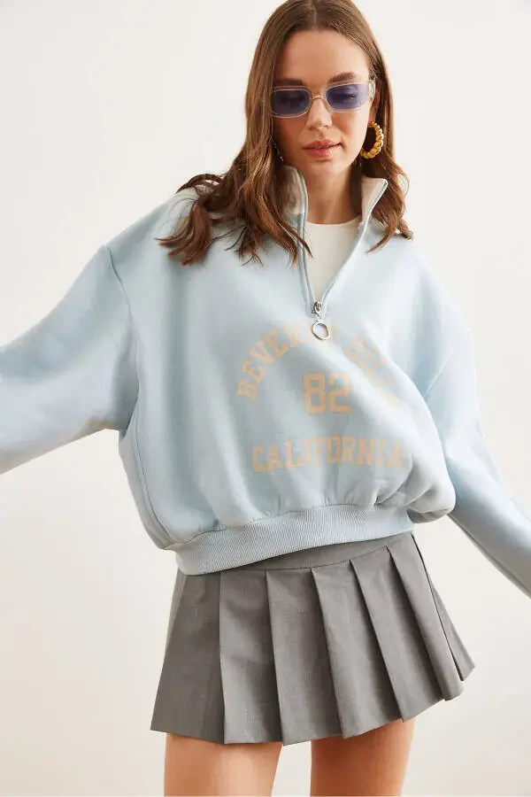Women Baby Blue Stand Collar Zippered Thistle Relaxed Sweatshirt SWT-19000702 - 3