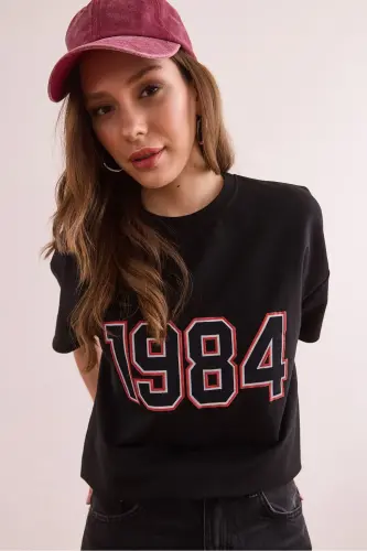 Women Black 1984 Printed Relaxed Fit 2 Thread T-shirt T - 4