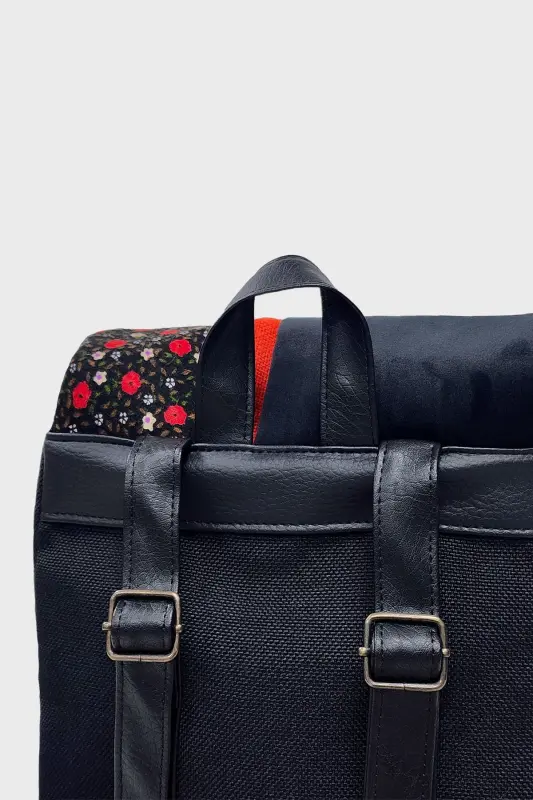 Women Black Backpack-BlackRedFlower - 7