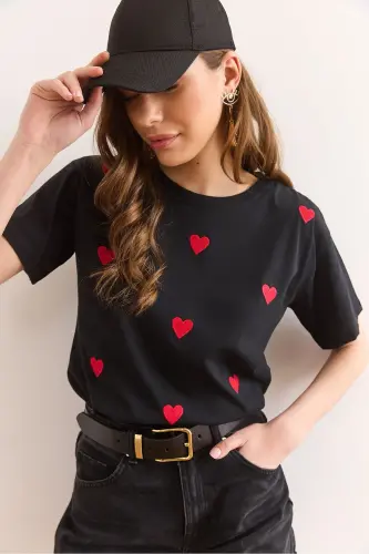 Women Black Heart Embroidered Cotton Regular Fit T-Shirt 