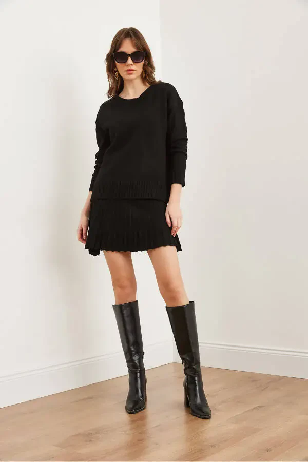 Women Black Mock Neck Sweater Mini Pleated Skirt Knit Set TKM-19000333 - 2