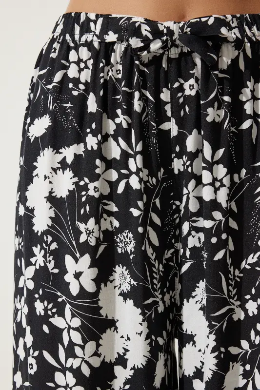 Women Black Patterned Flowy Viscose Palazzo Pants EN00606-Black - 4