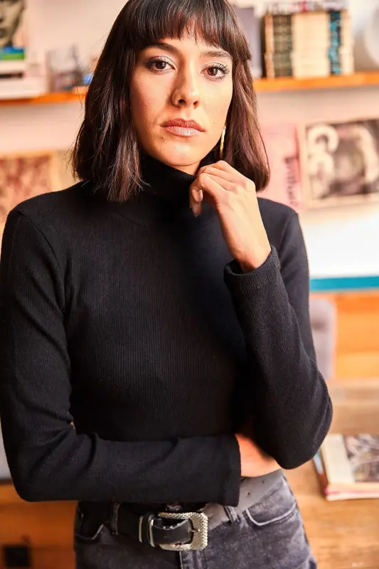 Women Black Turtleneck Fleece Lined Ribbed Knitwear Sweater KZK-19000395-Black - 3