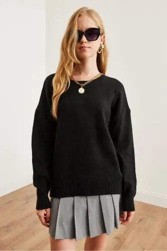 Women Black Turtleneck Soft Texture Knitted Sweater KZK-19000807-Black - OLALOOK (1)