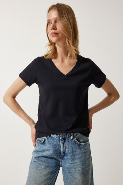 Women Black V-Neck Basic Knit T-Shirt UB00261 - 3