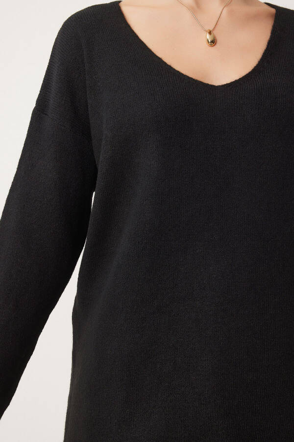 Women Black V Neck Knit Sweater ZA00063-Black - 3