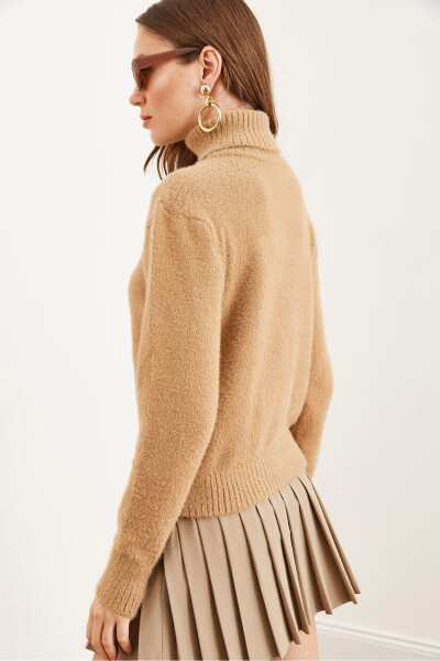 Women Camel Fisherman Neck Soft Texture Bearded Knit Sweater KZK-19000861 - 7