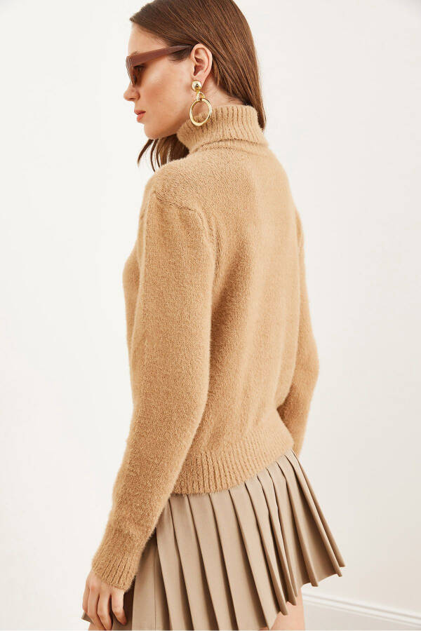 Women Camel Fisherman Neck Soft Texture Bearded Knit Sweater KZK-19000861 - 7