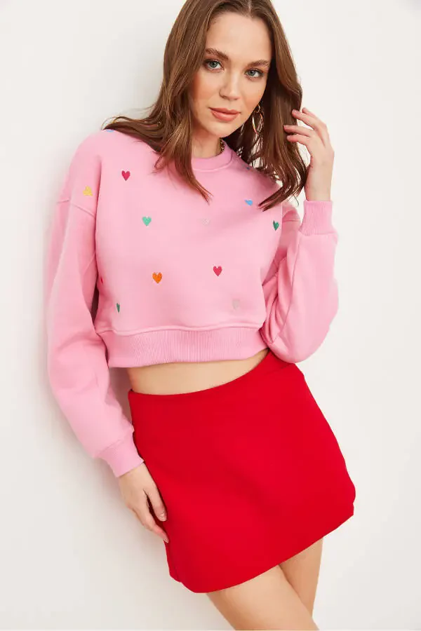 Women Candy Pink Heart Embroidery Thistle Crop Heavy Sweatshirt SWT-19000662 - 5