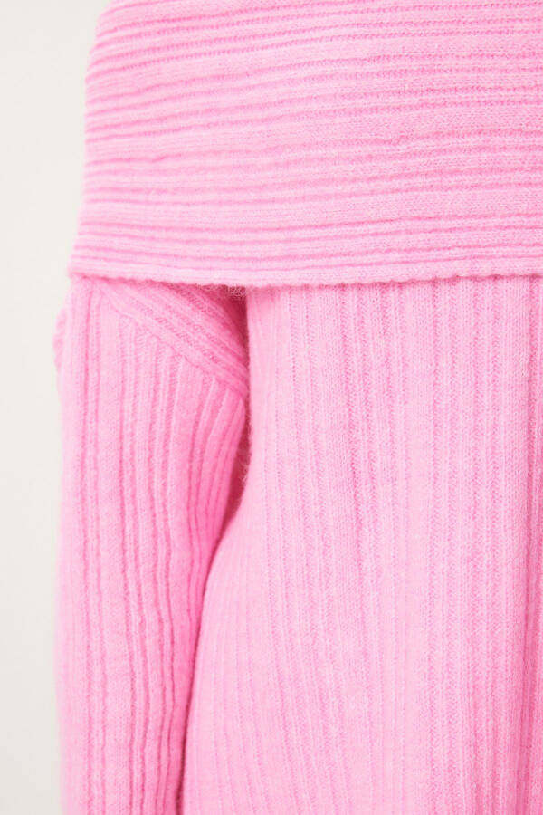 Women Candy Pink Madonna Collar Knitted Sweater PF00049 - 5