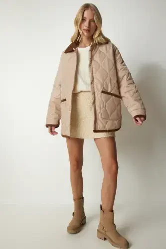 Women Cream Polo Collar Pocketed Quilted Jacket DZ00096-Cream - HAPPINESS İSTANBUL (1)