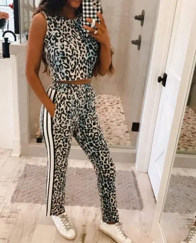 Women Diver Fabric Digital Leopard Printed Striped Detailed Suit - BÜYÜKBEDENIZ