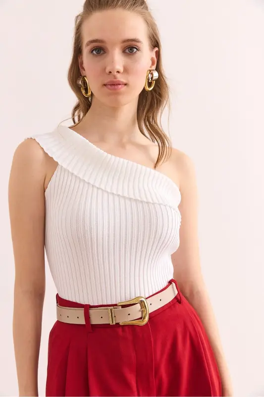 Women Ecru One Shoulder Detailed Ribbed Knitted Blouse BLZ - 5