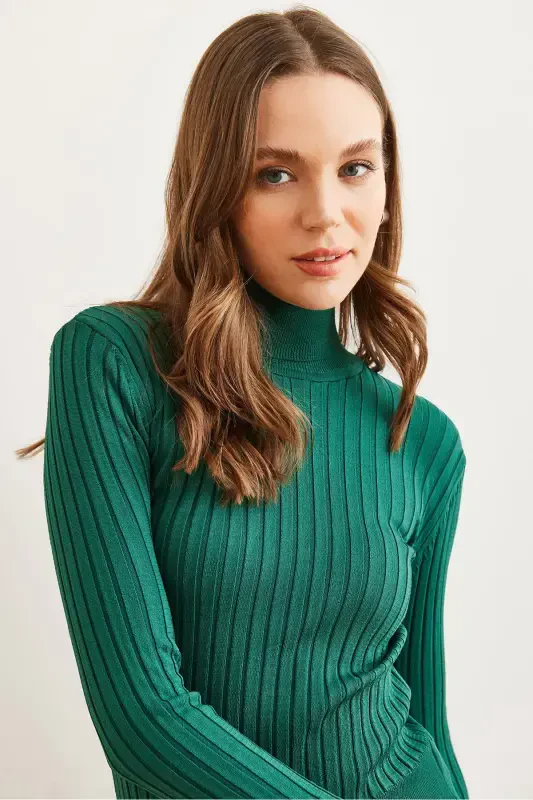 Women Emerald Green Turtleneck Thick Ribbed Knit Sweater KZK-19000882-Emerald Green - 2