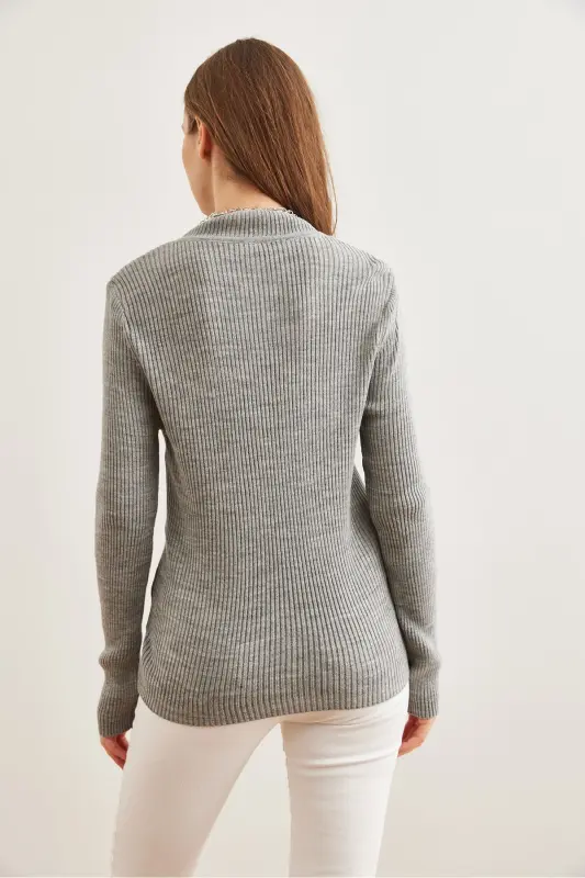 Women Gray Funnel Neck Zigzag Textured Soft Knitwear Sweater KZK-19000447-Gray - 2
