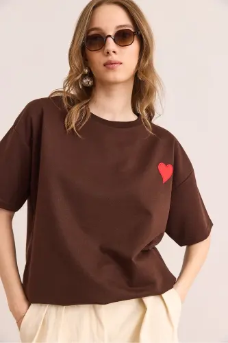 Women Heart Bitter Coffee Embroidered Relaxed Fit 2 Thread T-shirt - 4