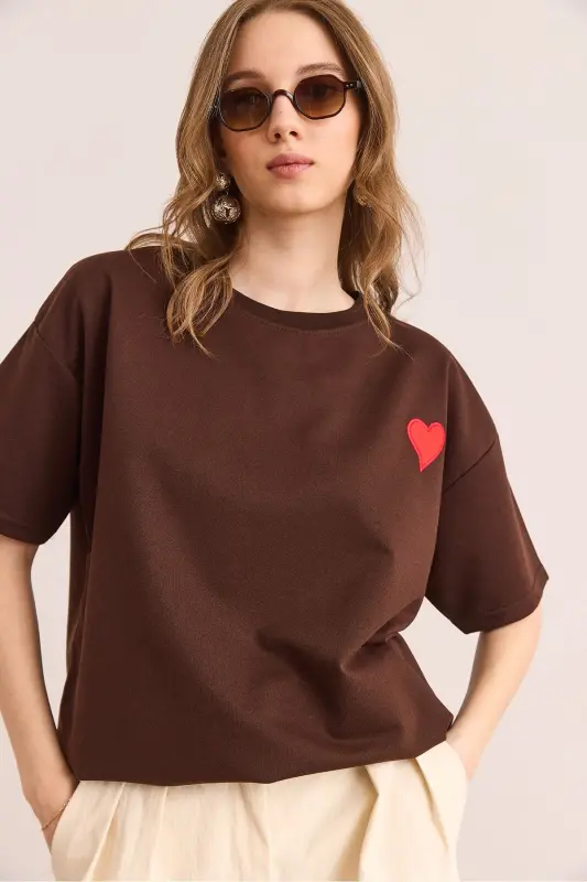 Women Heart Bitter Coffee Embroidered Relaxed Fit 2 Thread T-shirt - 4