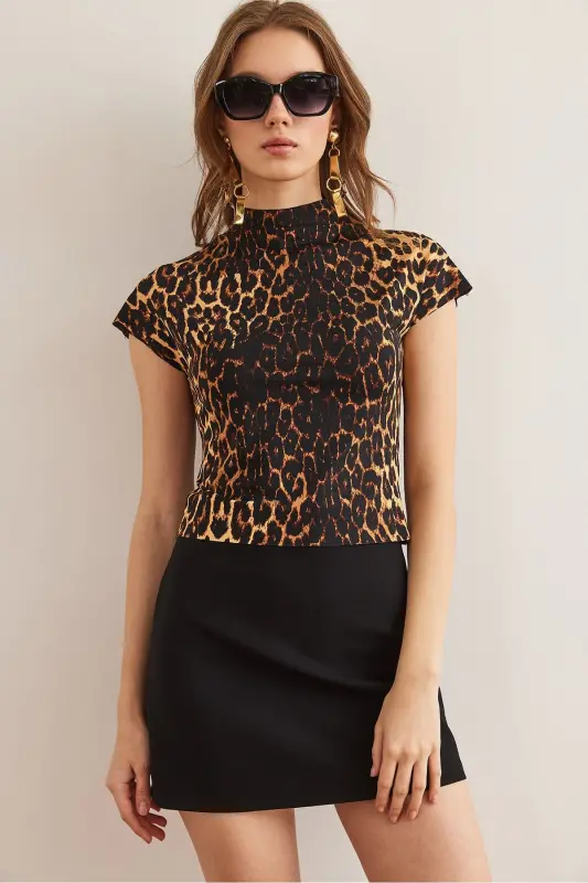 Women Leopard Black Turtleneck Batwing Crop Micro Blouse - 2