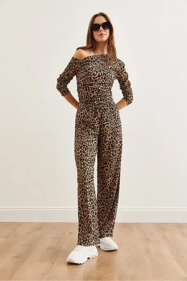 Women Leopard Print Top Boat Neck Blouse Palazzo Pants Set TKM-19000311 - 4