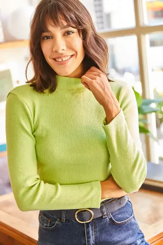 Women Pistachio Green Mock Neck Fleece Lined Corset Bodysuit BLZ-19000599-Pistachio - OLALOOK