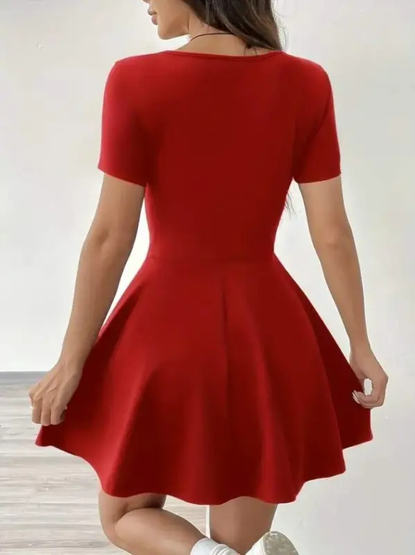 Women Short Sleeve Square Neck Short Detailed Pocketed Scuba Dress - 5
