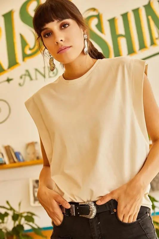 Women Stone Arm Seat Detailed Bat T-Shirt TSH-19 - 1