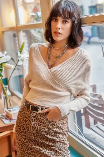 Women Stone Front Back V Neck Crop Knitwear Sweater KZK-19000076-Stone - 4