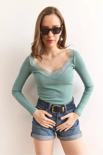 Women Teal Green Deep V-Neck Lace Detailed Esn - 8