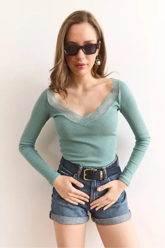 Women Teal Green Deep V-Neck Lace Detailed Esn - 8