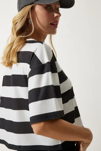 Women White Black Bicycle Neck Striped Crop Knit T-Shirt HF00452 - 4