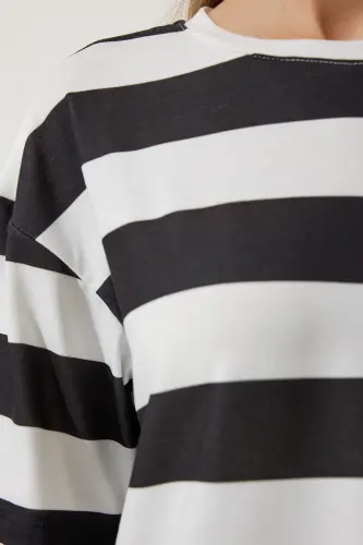 Women White Black Bicycle Neck Striped Crop Knit T-Shirt HF00452 - 5